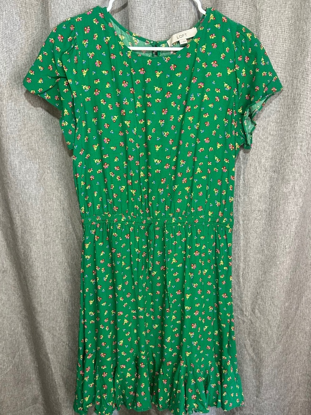 LOFT Green Ditsy Floral Flutter Sleeve Dress - Elastic Waist - Size Medium